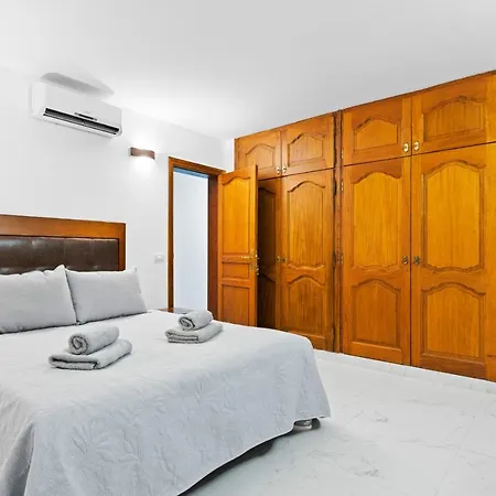 Neptuno Pool And Private Access Puerto de Santiago (Tenerife)