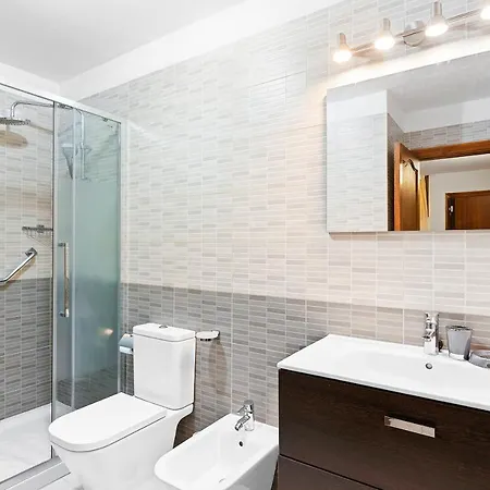Neptuno Pool And Private Access 아파트 *